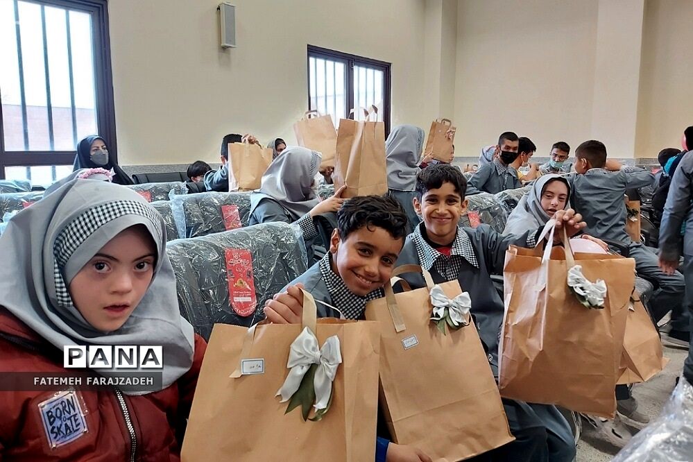 توجه به دانش‌آموزان استثنایی یکی از مصادیق بارز عدالت است