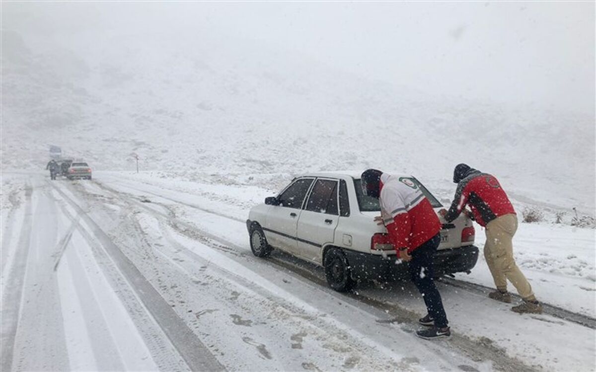 امدادرسانی به ۱۲۰۰ هموطن در برف و آبگرفتگی هفته اخیر