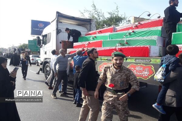 تشییع پیکر یکصدو یازده شهید تفحص شده در اهواز