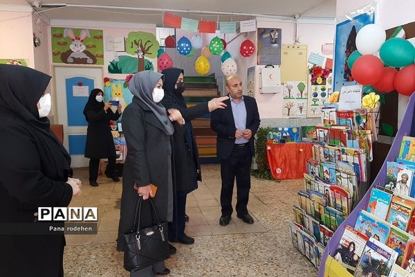 نواختن زنگ پژوهش در مدارس آموزش و پرورش رودهن