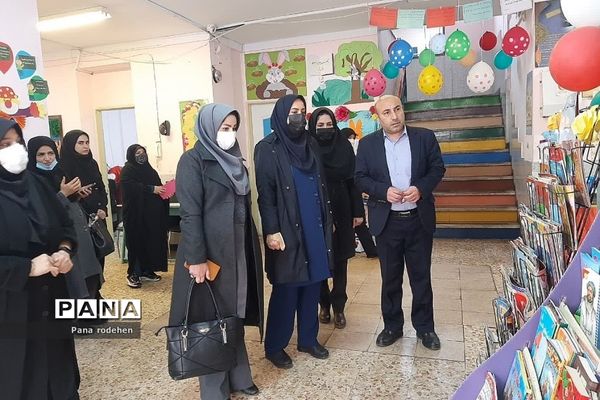 نواختن زنگ پژوهش در مدارس آموزش و پرورش رودهن