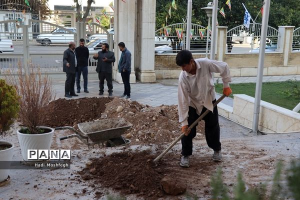 نشست هم اندیشی تشییع و تدفین شهید گمنام در محل اداره‌کل آموزش و پرورش فارس