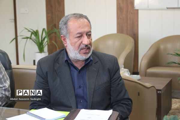 جلسه مدیران مدارس رویش انقلاب بوشهر