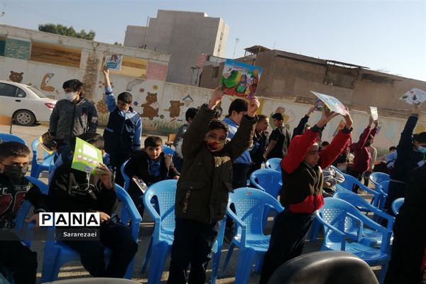 برگزاری مراسم  «پله پله تا نور» با هدف ترویج اهدای کتاب به مساجد در ناحیه ۲ اهواز