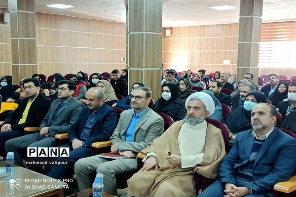 تقدیر از دانش‌آموزان برتر و برگزیده استثنایی قزوین