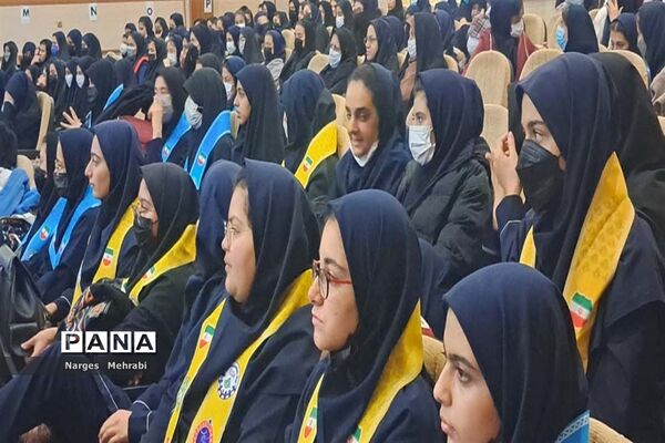 برگزاری همایش دختران زهرایی درآباده