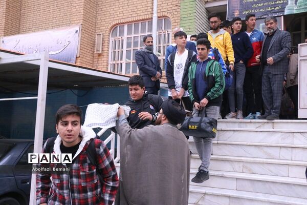 اعزام نخستین گروه از دانش‌آموزان قم به اردوی راهیان نور