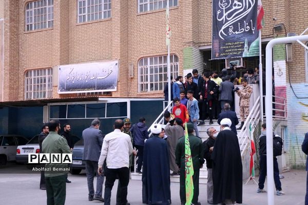 اعزام نخستین گروه از دانش‌آموزان قم به اردوی راهیان نور