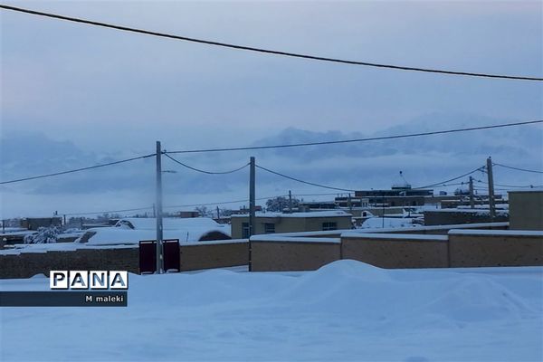 بارش اولین برف پاییزی در شهرستان میبد