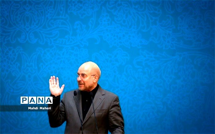 کشور نیازمند مدیران شجاعی است که دارای دو ویژگی قوی بودن و امین بودن باشند