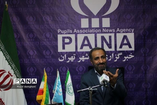 بازدید معاون پرورشی و فرهنگی آموزش و پرورش از سازمان دانش‌آموزی شهر تهران
