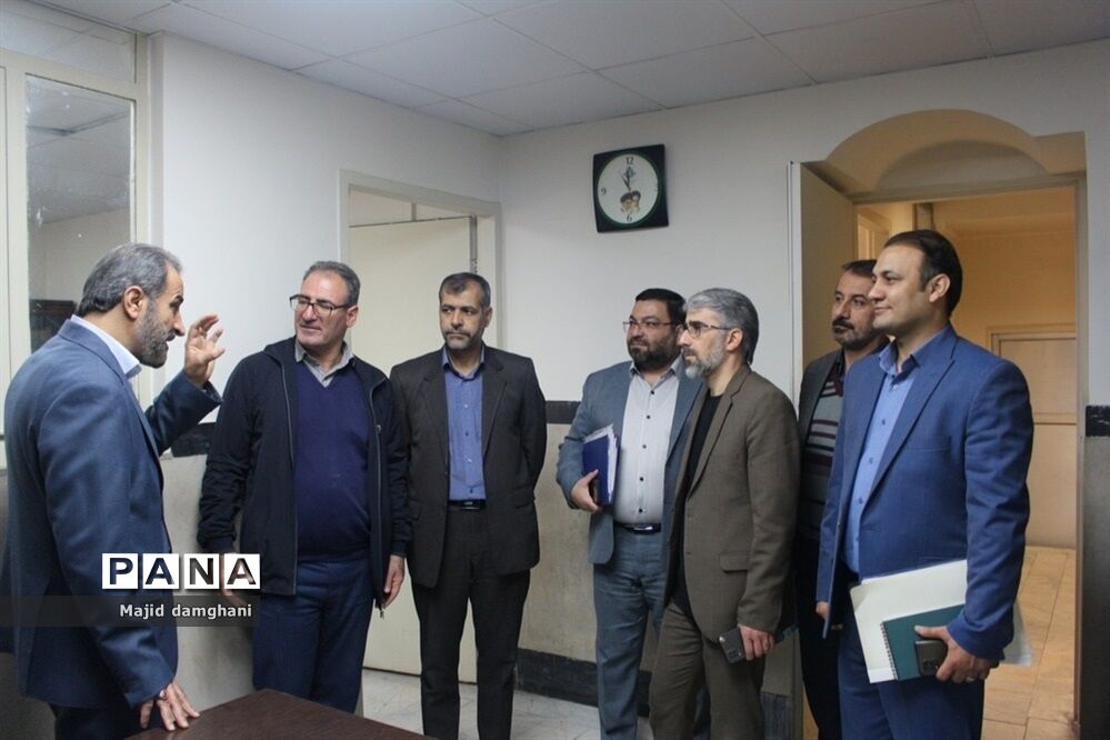 بازدید معاون پرورشی و فرهنگی آموزش و پرورش از سازمان دانش‌آموزی شهر تهران