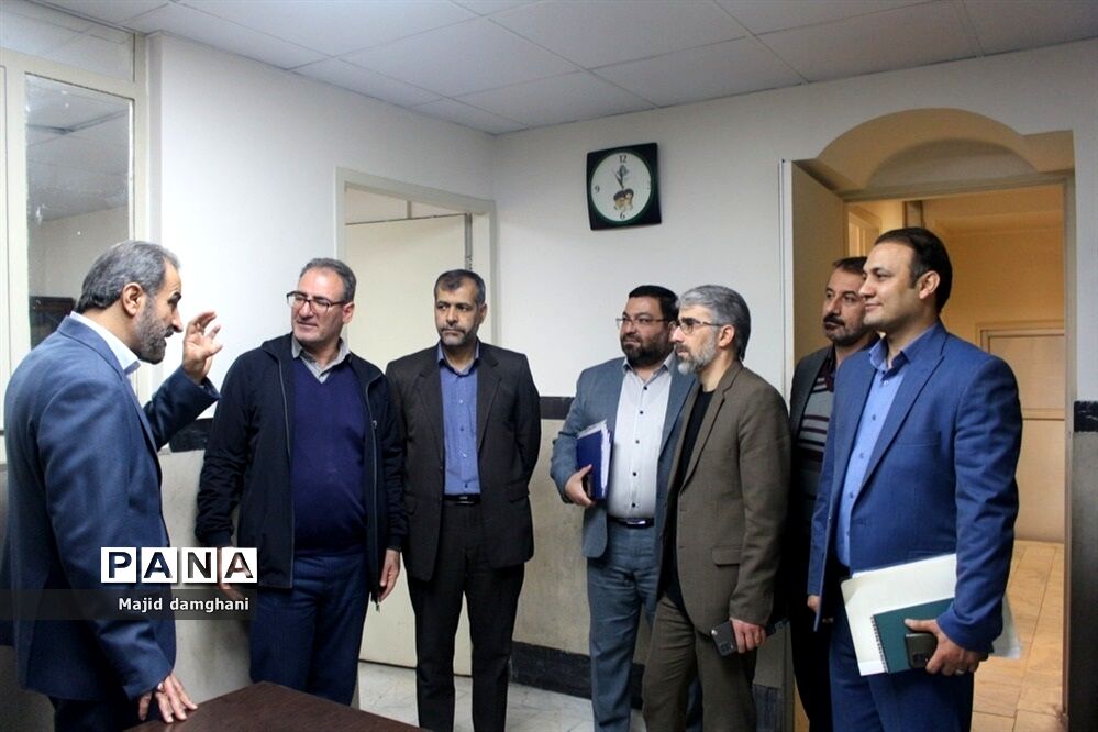 بازدید معاون پرورشی و فرهنگی آموزش و پرورش از سازمان دانش‌آموزی شهر تهران