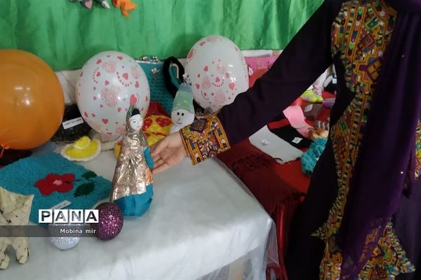 نمایشگاه هفته پژوهش