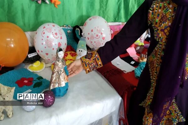 نمایشگاه هفته پژوهش