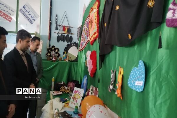 نمایشگاه هفته پژوهش