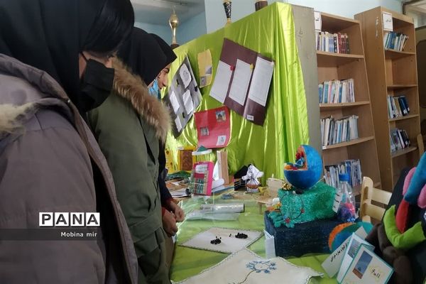 نمایشگاه هفته پژوهش