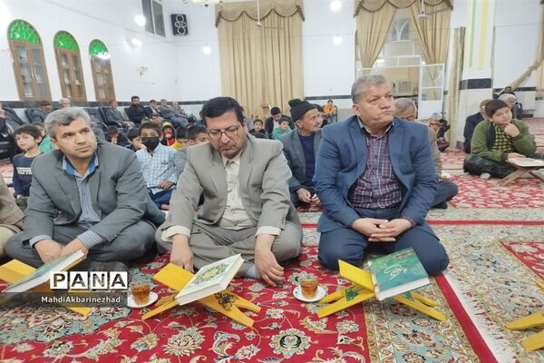برگزاری محفل انس با قرآن در شهرستان خلیل‌آباد