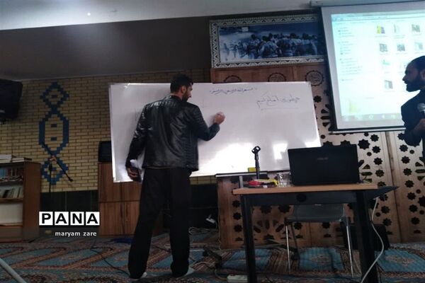 اردوی آموزشی آمادگی دفاعی پایه دهمی‌های ناحیه ۳ شیراز در موزه دفاع مقدس