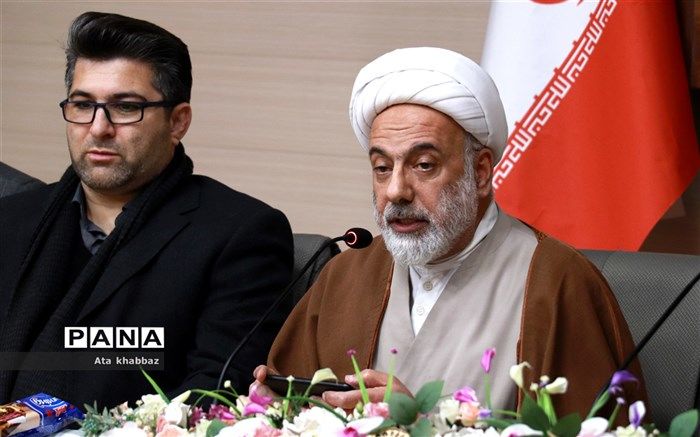 نظام تعلیم و تربیت، نهاد توسعه و پیشرفت یک کشور است