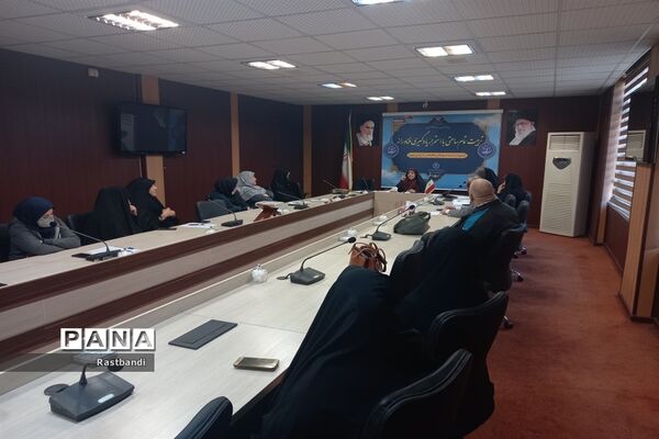 جلسه توانمندسازی دبیران تفکر و سبک زندگی منطقه ۱۳