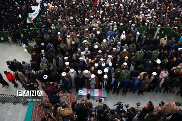 مراسم تشییع پیکر طلبه شهید حسن مختارزاده در قم