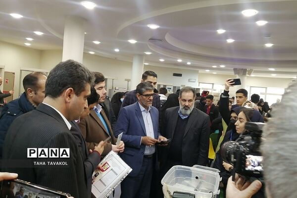 نمایشگاه دستاوردهای پژوهشی دانش‌آموزان در پارک فناوری پردیس