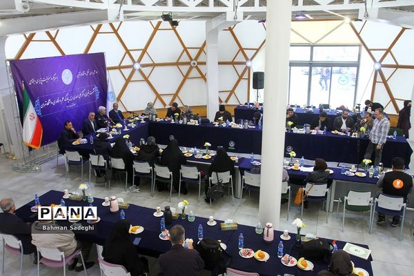 نشست خبری رئیس پارک علم و فناوری دانشگاه تهران