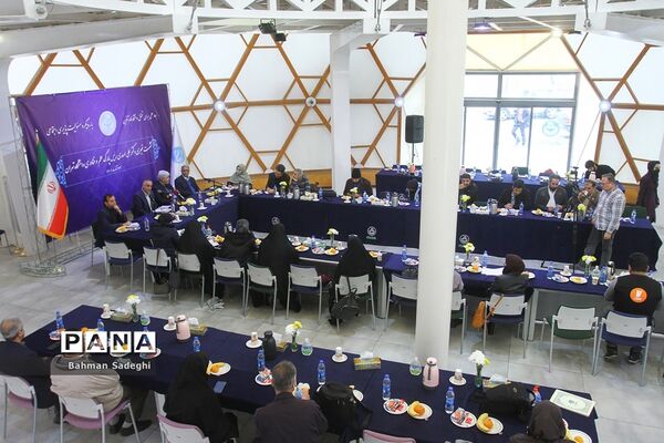 نشست خبری رئیس پارک علم و فناوری دانشگاه تهران