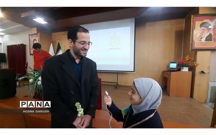 هدف اصلی جشنواره خوارزمی، هویت‌یابی و هویت‌بخشی به دانش آموزان است