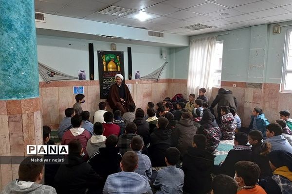 برگزاری کلاس‌های بصیرتی در ایام فاطمیه در مدارس رودهن