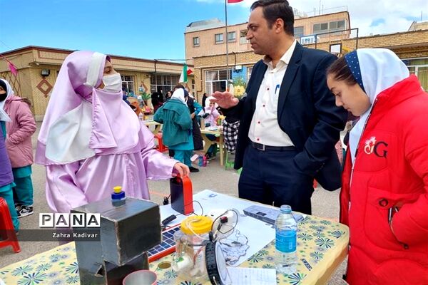 برگزاری نمایشگاه هفته پژوهش در آباده