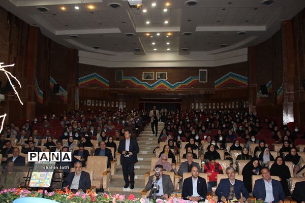 آیین تقدیر از پژهشگران برتر کشوری استان کرمانشاه