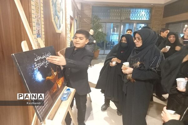 اجرای تابلو مصور مهدوی توسط گروه فرهنگی مذهبی یاوران آفتاب