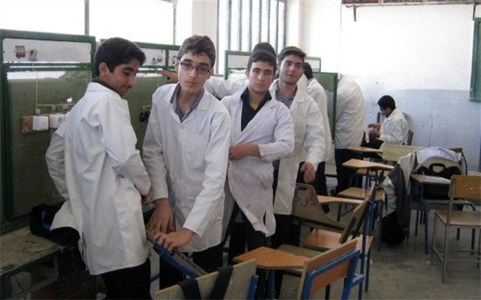 ارتباط صنایع با مدارس چگونه برقرار می‌شود؟