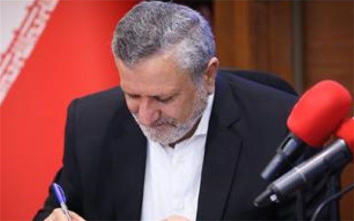 وزیر کار اساس‌نامه‌ «کانون کارآفرینان برتر رسمی کشور» را ابلاغ کرد