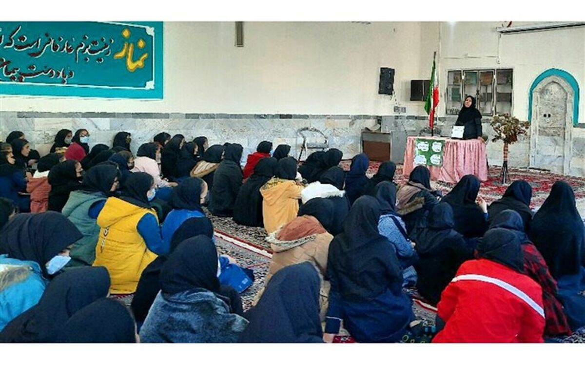 جلسه بررسی مسائل روز نوجوانان در دبیرستان شهید هاشمی نژاد برگزار شد