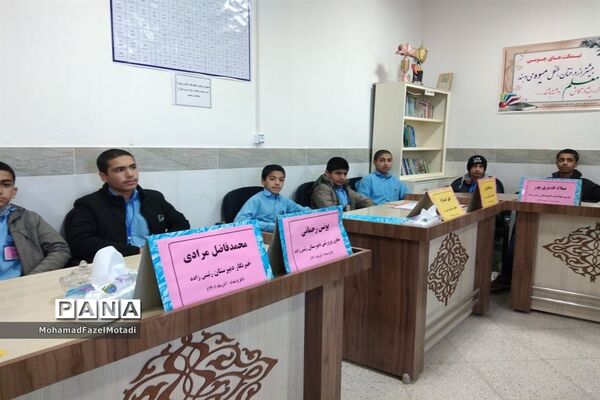 بازدید مدیر آموزش و پرورش خلیل‌آباد از اجرای طرح مدام در دبیرستان رئیس‌زاده