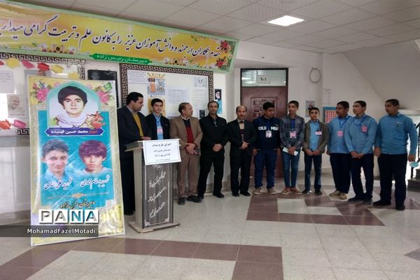 بازدید مدیر آموزش و پرورش خلیل‌آباد از اجرای طرح مدام در دبیرستان رئیس‌زاده