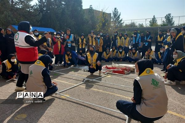 برگزاری دوره دوم کارگاه آموزشی یاور مربیان  دختر ناحیه 3 شیراز