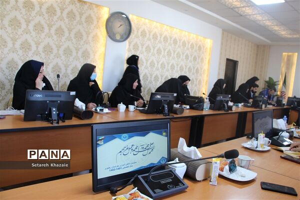 نشست تبیین طرح ملی مفاخر خراسان رضوی در ناحیه6