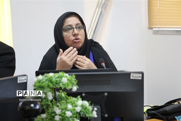 نشست تبیین طرح ملی مفاخر خراسان رضوی در ناحیه6