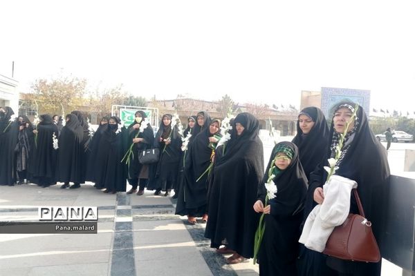 اجتماع بزرگ بانوان و دختران در صفادشت