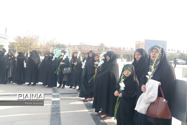 اجتماع بزرگ بانوان و دختران در صفادشت