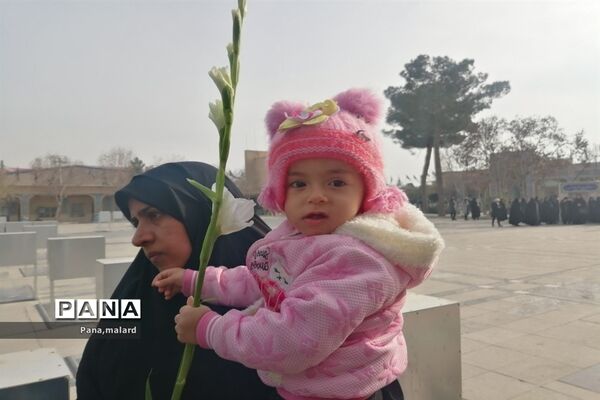 اجتماع بزرگ بانوان و دختران در صفادشت