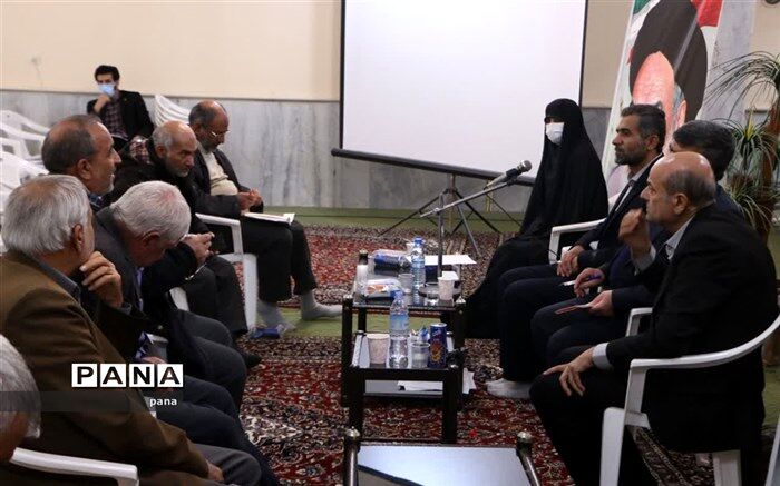 راویان دفاع مقدس گنجینه ارزشمند دوران طلایی دفاع مقدس را به نسل جدید منتقل می کنند