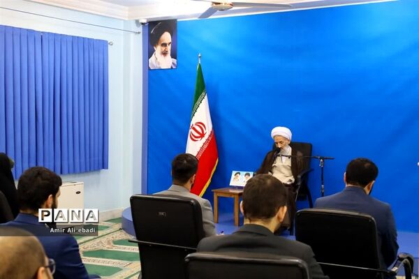 دیدار اعضای بسیج دانشجویی با نماینده ولی فقیه