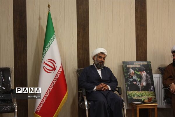 جلسه کمیته فرهنگی در دفتر امام جمعه بخش جوادآباد