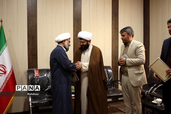 جلسه کمیته فرهنگی در دفتر امام جمعه بخش جوادآباد