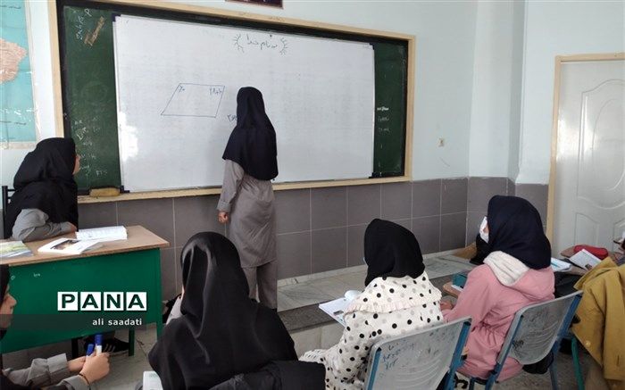 اجرای طرح مدام در مدارس، باعث تقویت روحیه کار گروهی و همکاری در دانش‌آموزان می‌شود